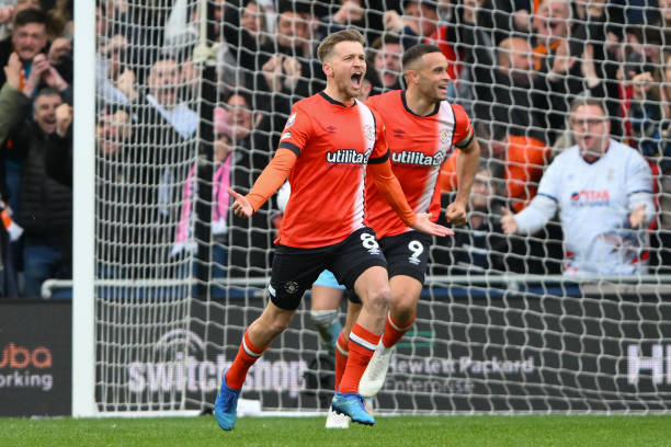 也在球场上 也在球场上